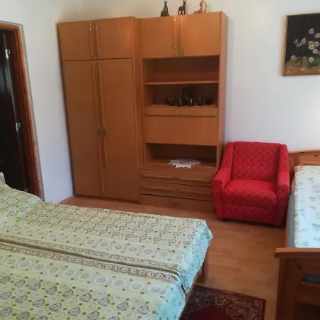 Leander Vendeghaz Apartman
